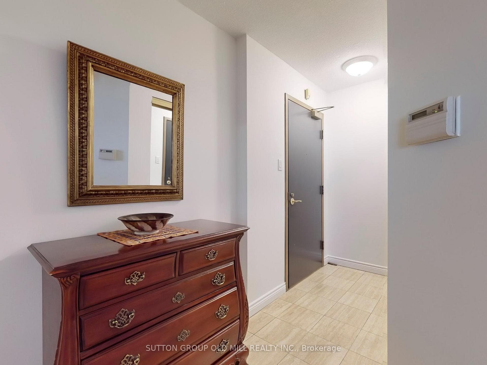 7 Broadway Avenue Unit 808 photo 24
