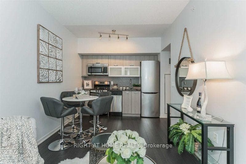 36 Lisgar Street Unit 812W photo 5