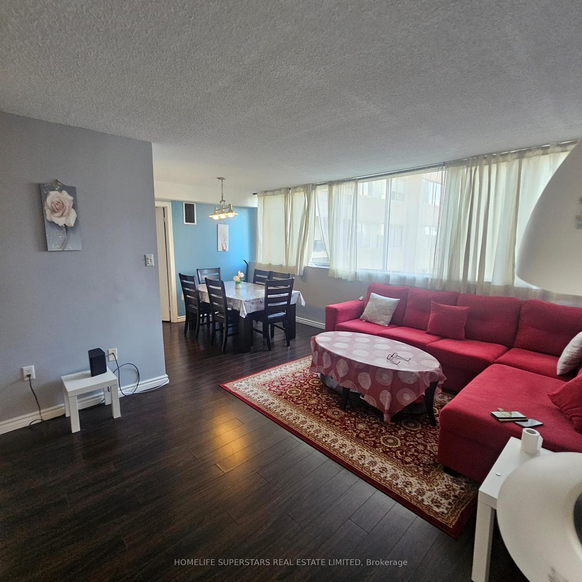 3590 Kaneff Crescent Unit 506 photo 5