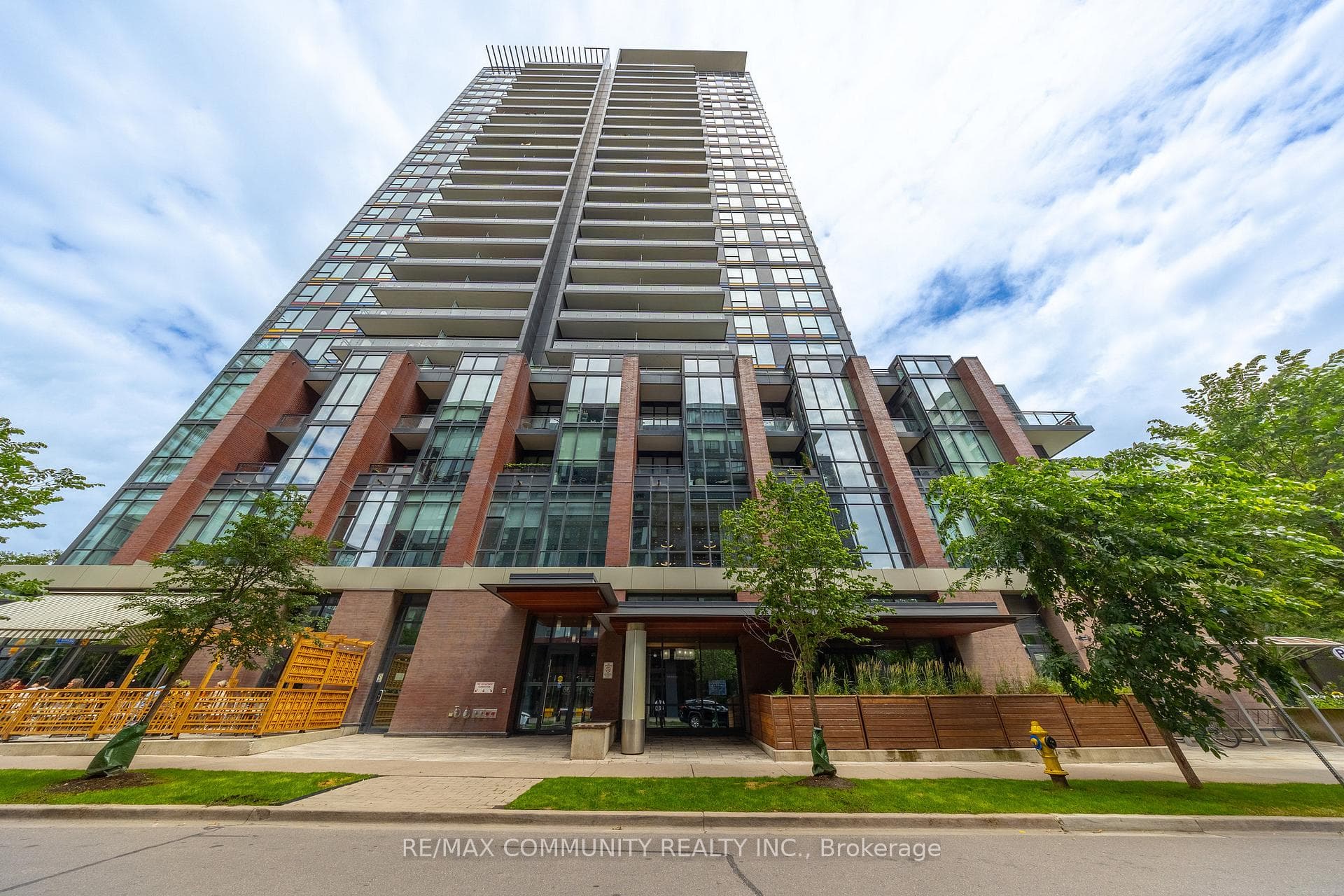 225 Sackville Street Unit 807 photo 1
