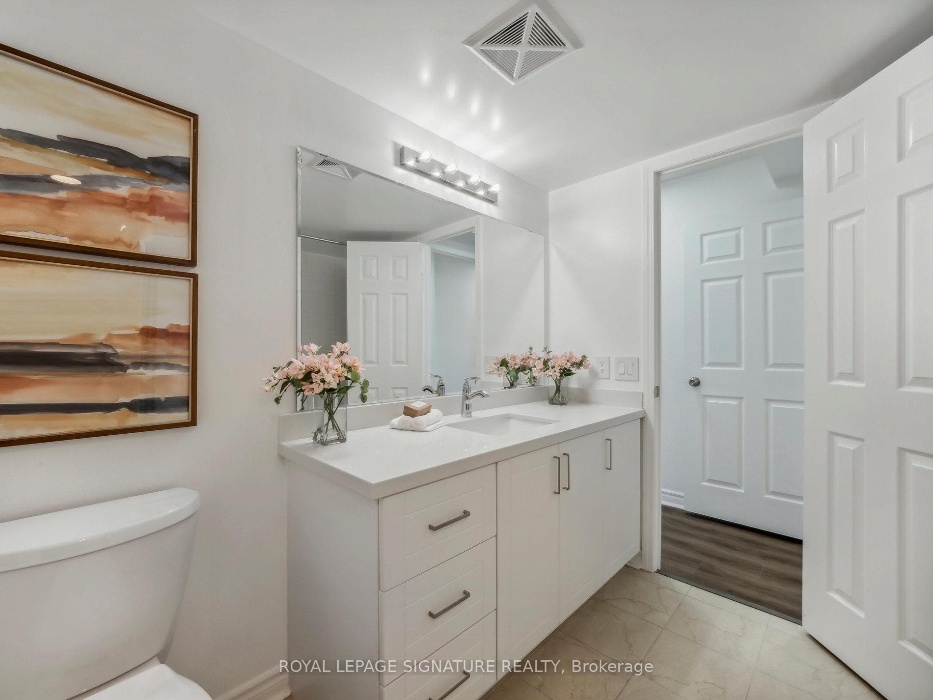 18 Kenaston Gardens Unit 804 photo 22