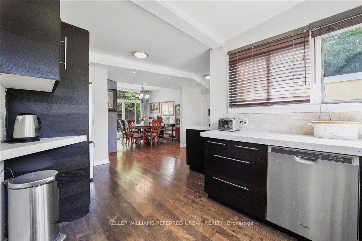 31 Cavotti Crescent photo 16