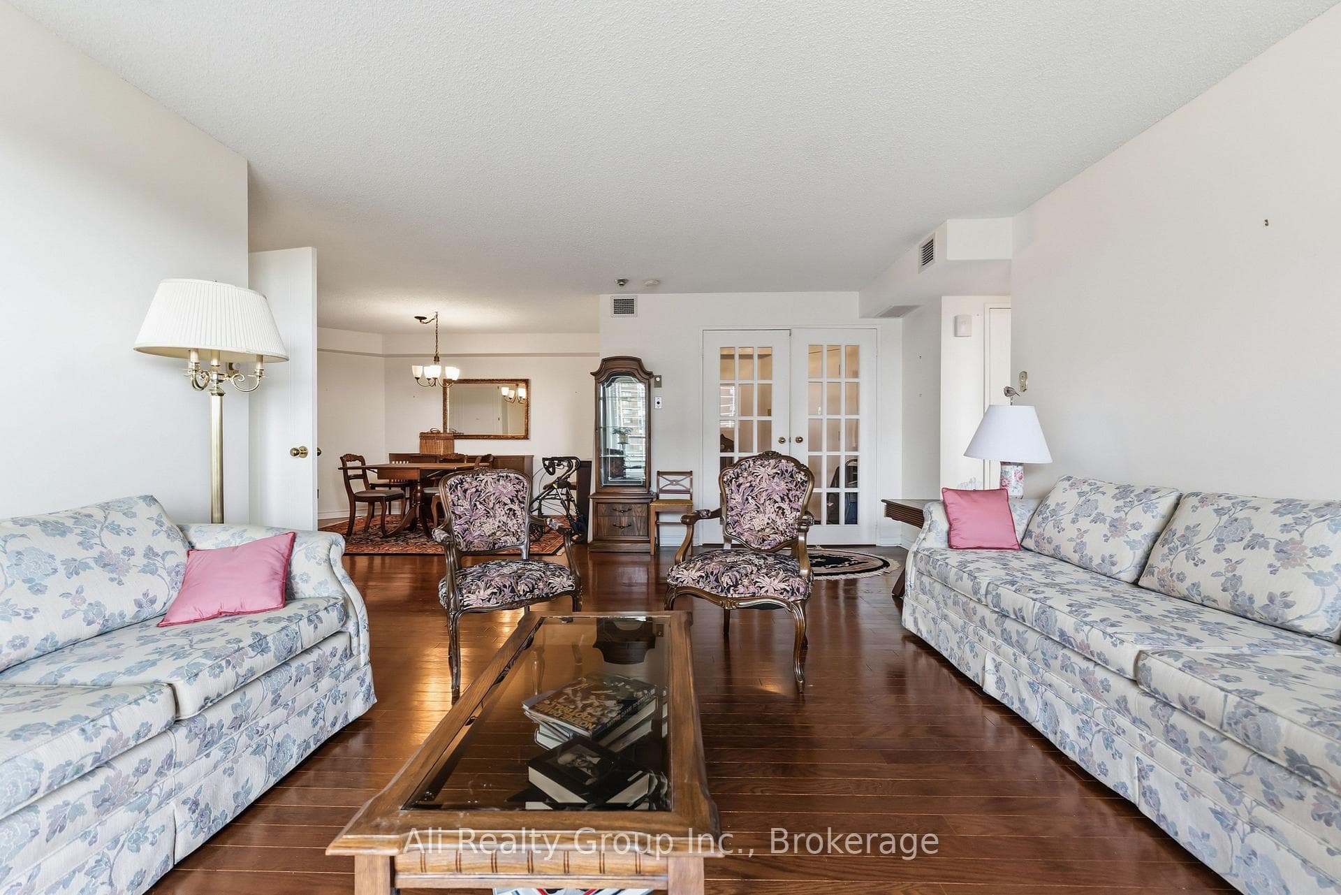 1705 Playfair Drive Unit 610 photo 7