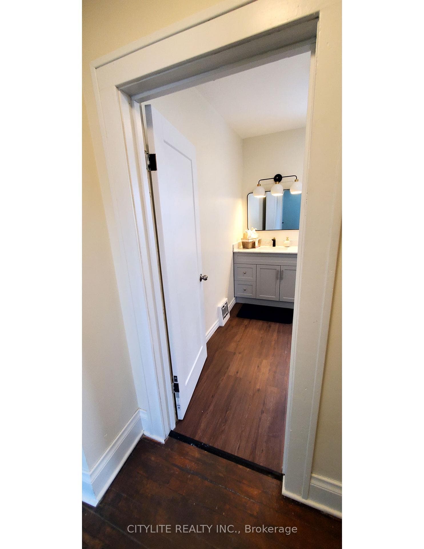 244 Albert Street photo 15