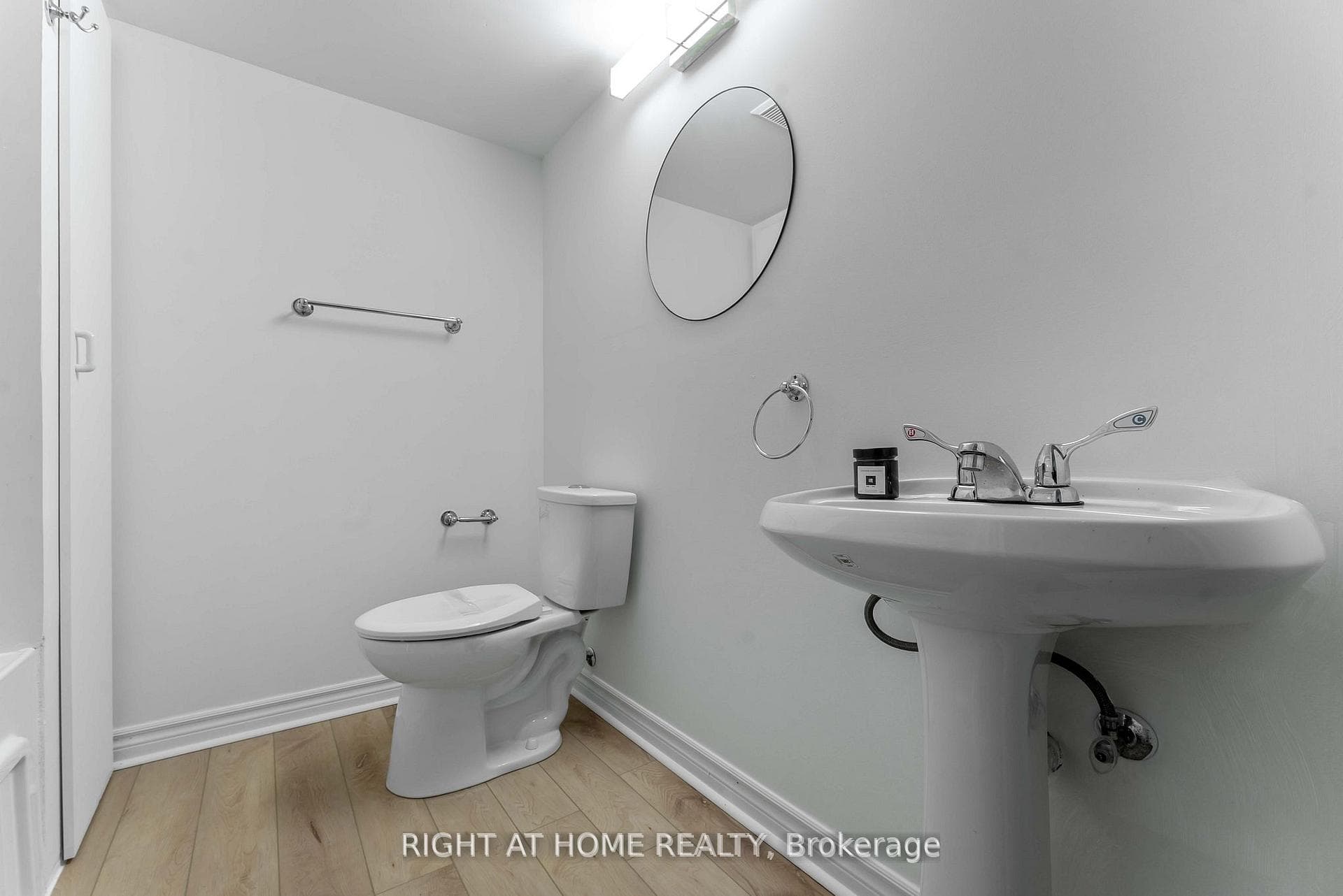 104 B Craig Henry Drive photo 35