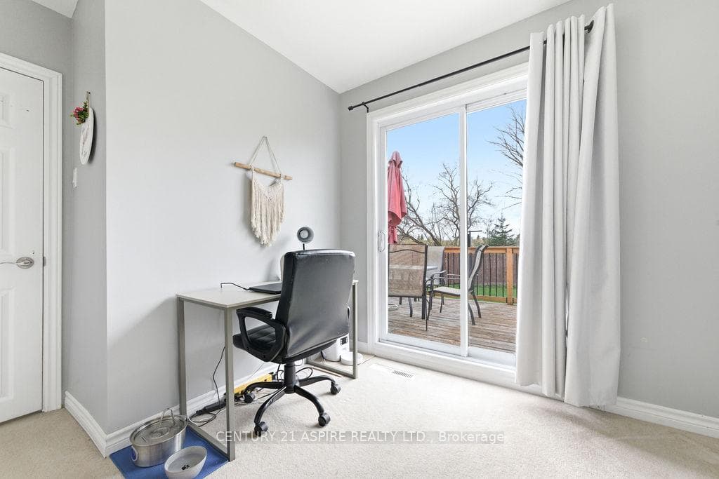 832 River Road photo 24