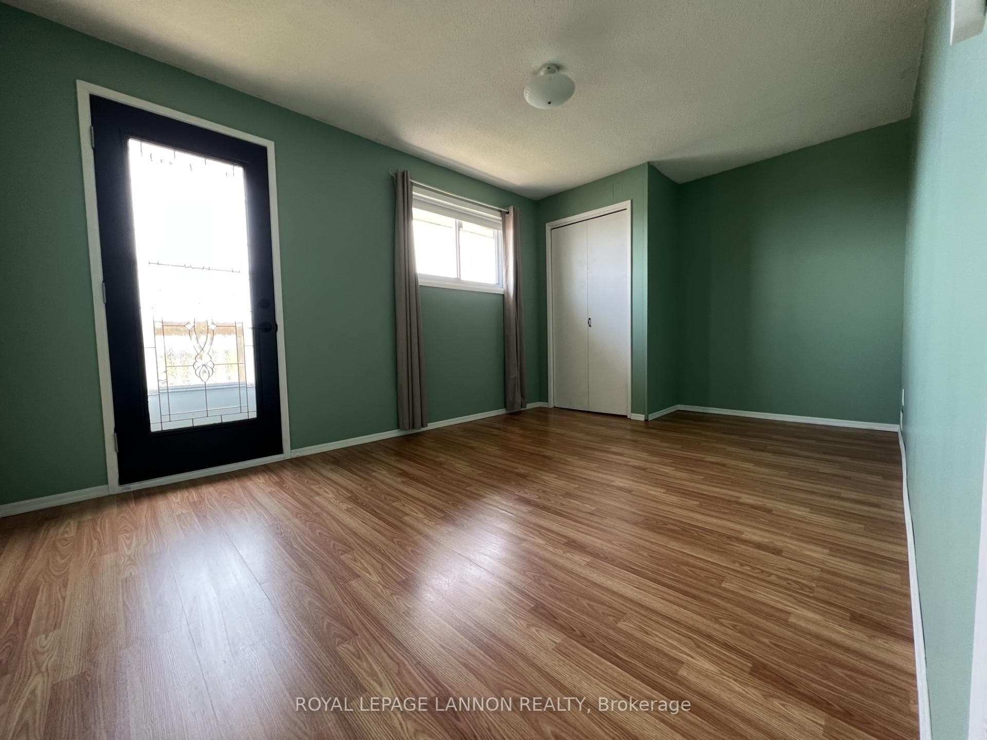 127 Johnson Avenue photo 12