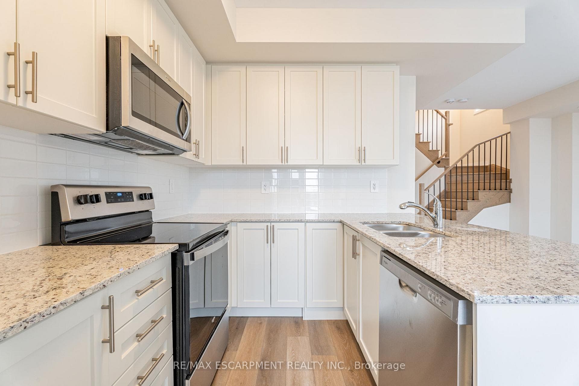 1577 Rose Way Unit 123 photo 7