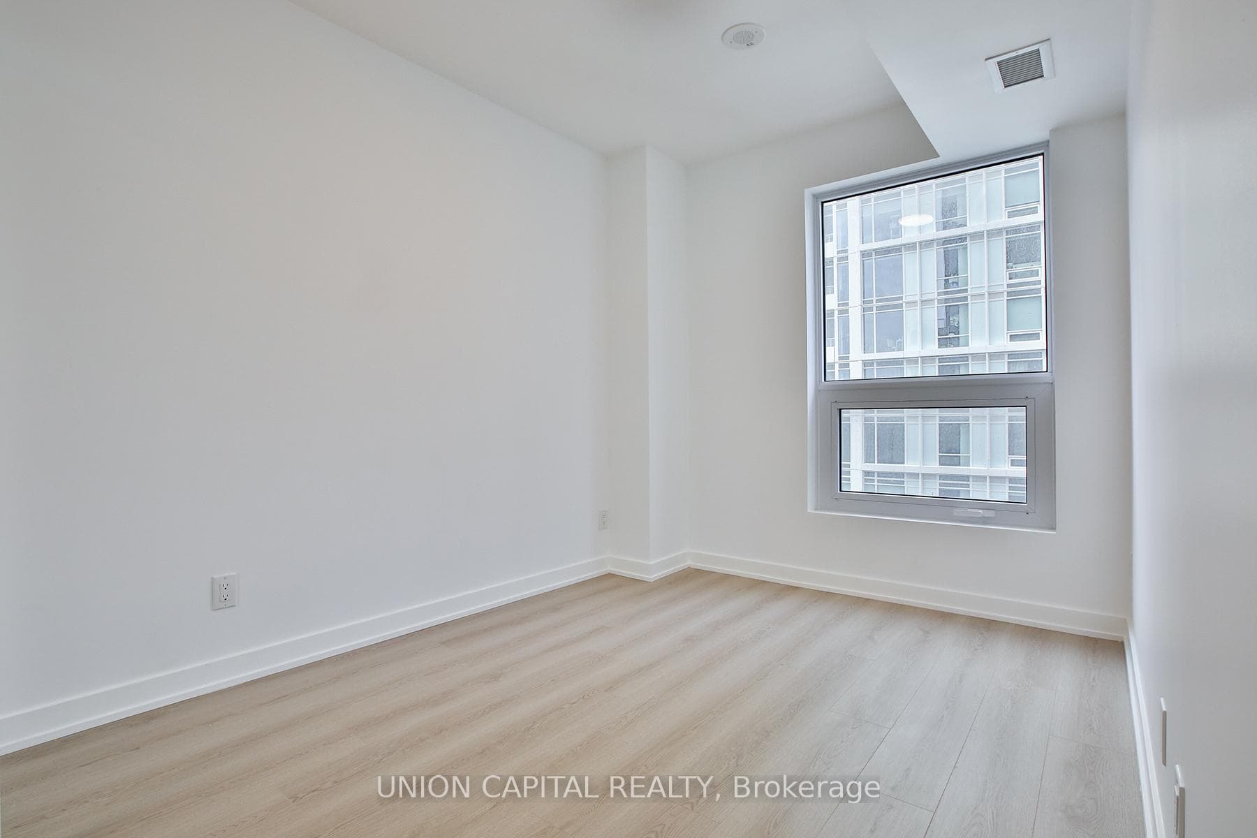100 Queen Street Unit 2312 photo 17