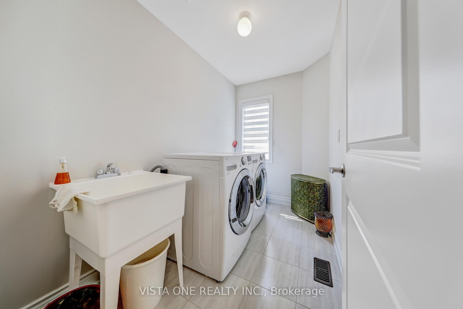26 Zenith Avenue photo 9