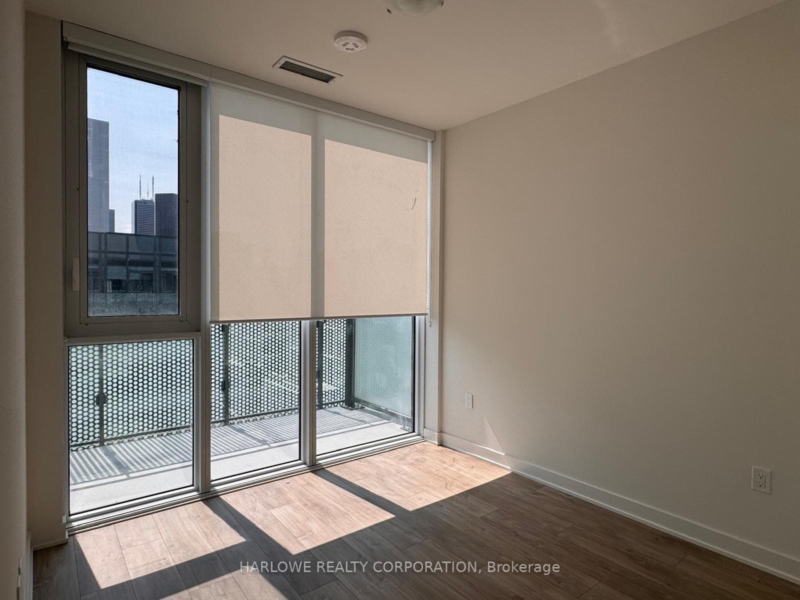 70 Princess Street Unit PH3015 photo 6