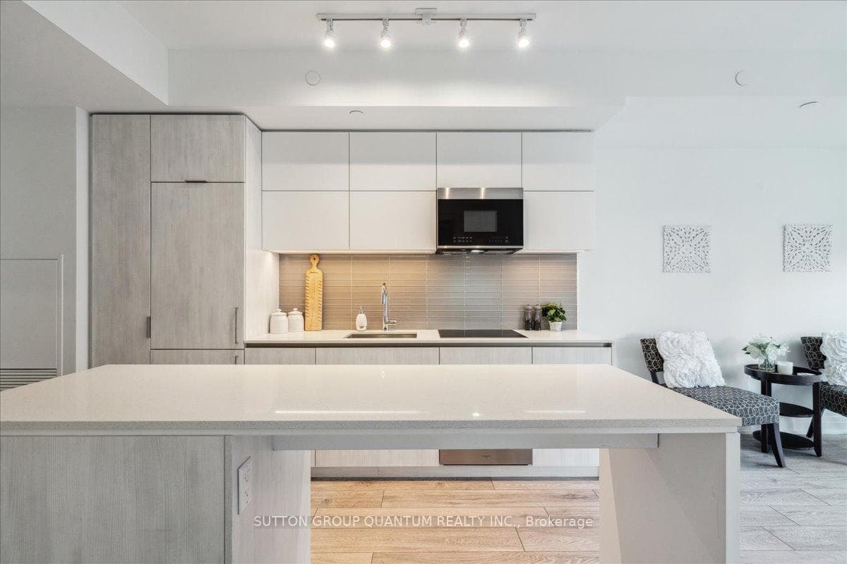 Island doubles as a workspace and dining area.