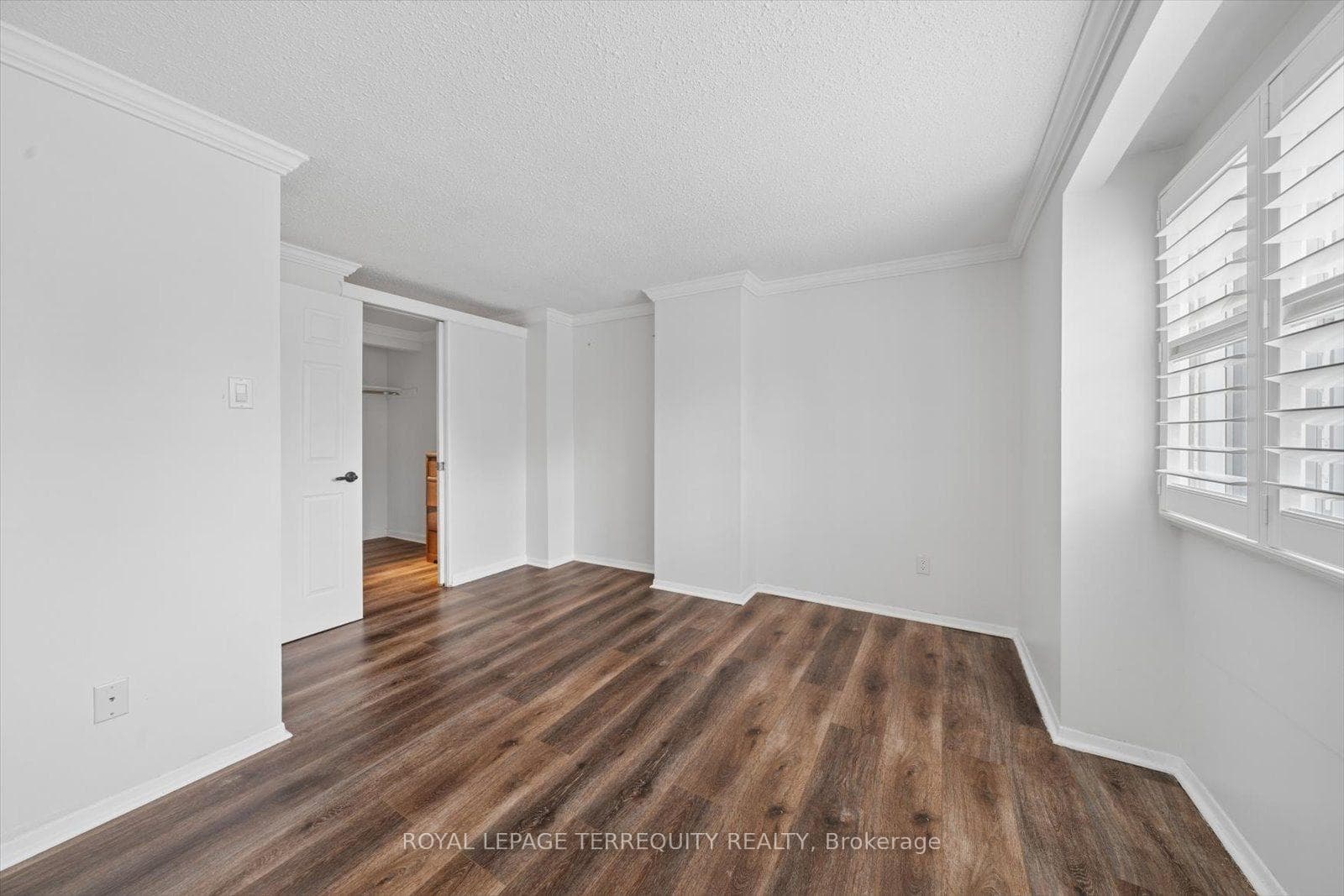 1825 Hyde Mill Crescent photo 24