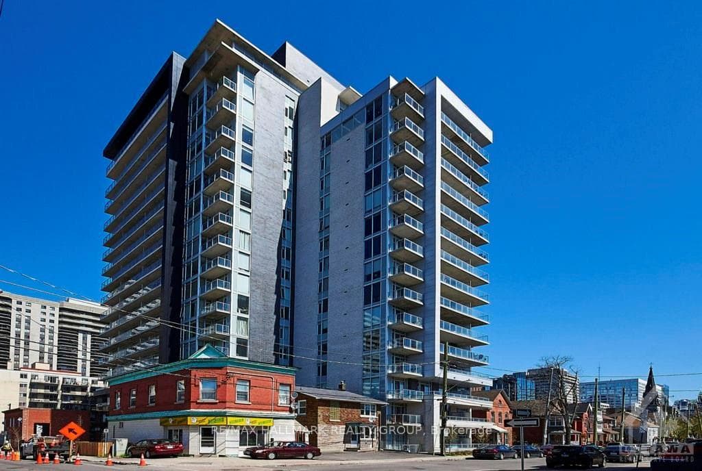 255 Bay Street Unit 601 photo 1