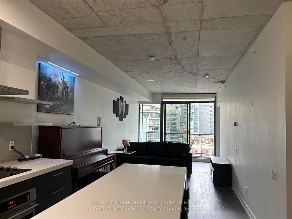 560 King Street Unit 708 photo 4