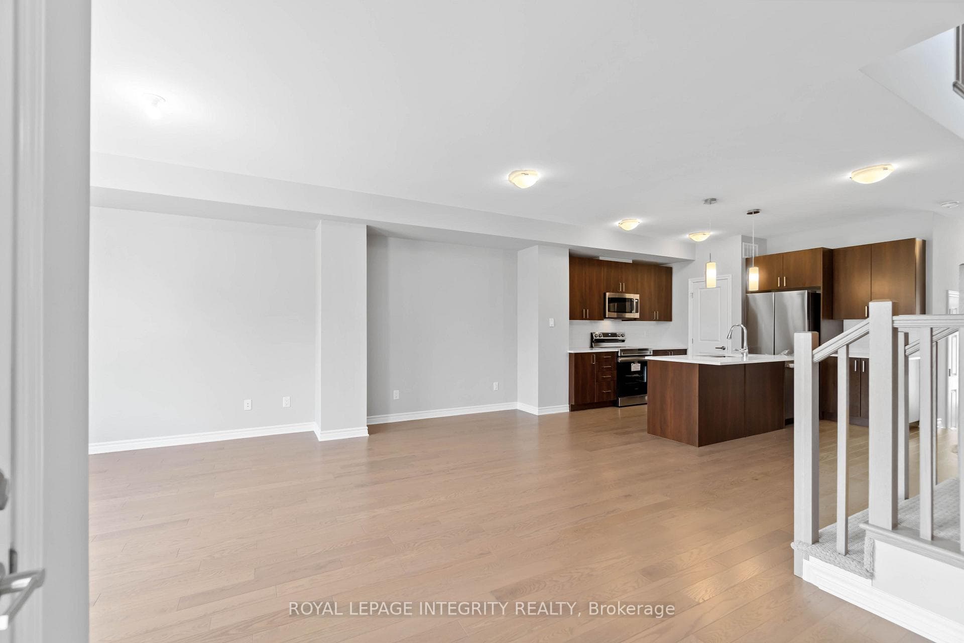 634 Fisher Street photo 15