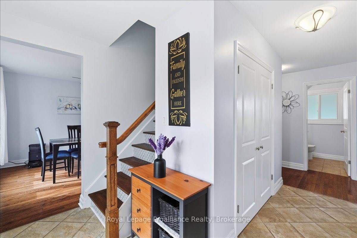 229 Henry Street photo 6