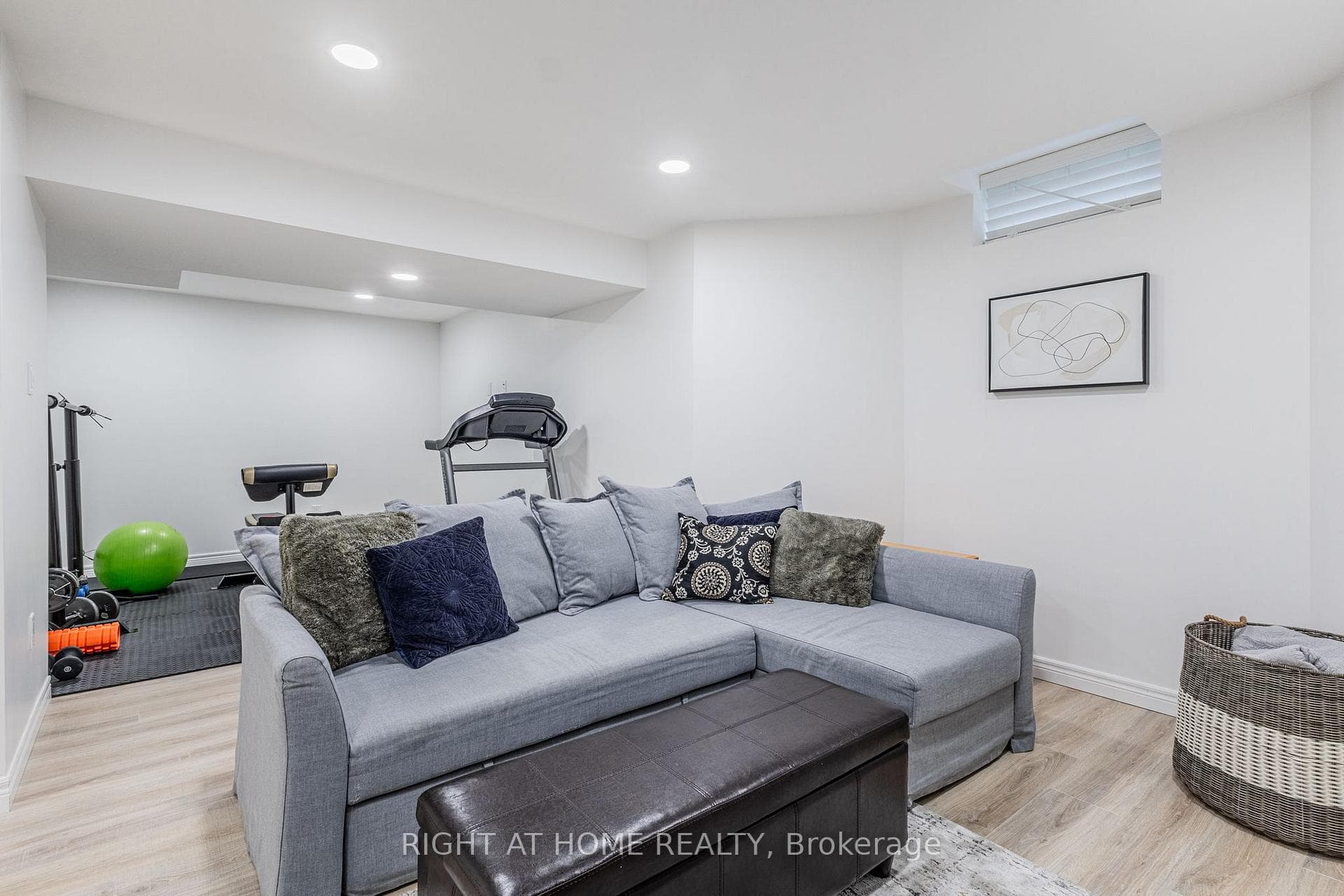 488 Mcgibbon Drive photo 30