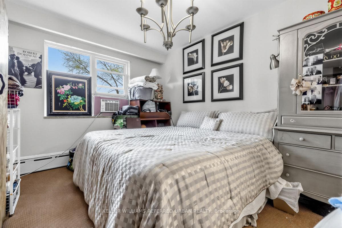 3867 Bathurst Street photo 16