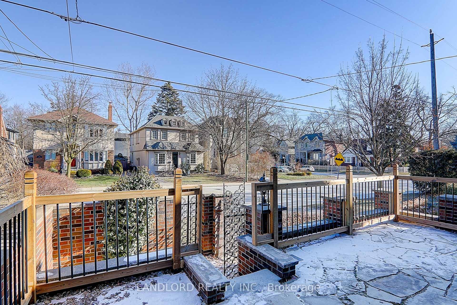 138 Fallingbrook Road photo 38