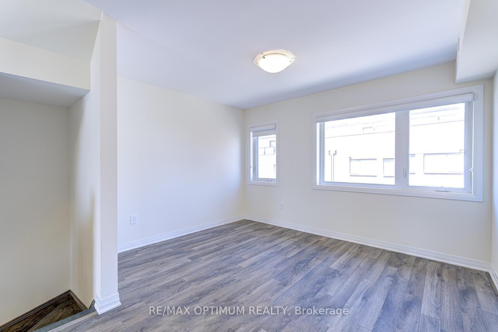 44 Sarah Jackson Crescent photo 20