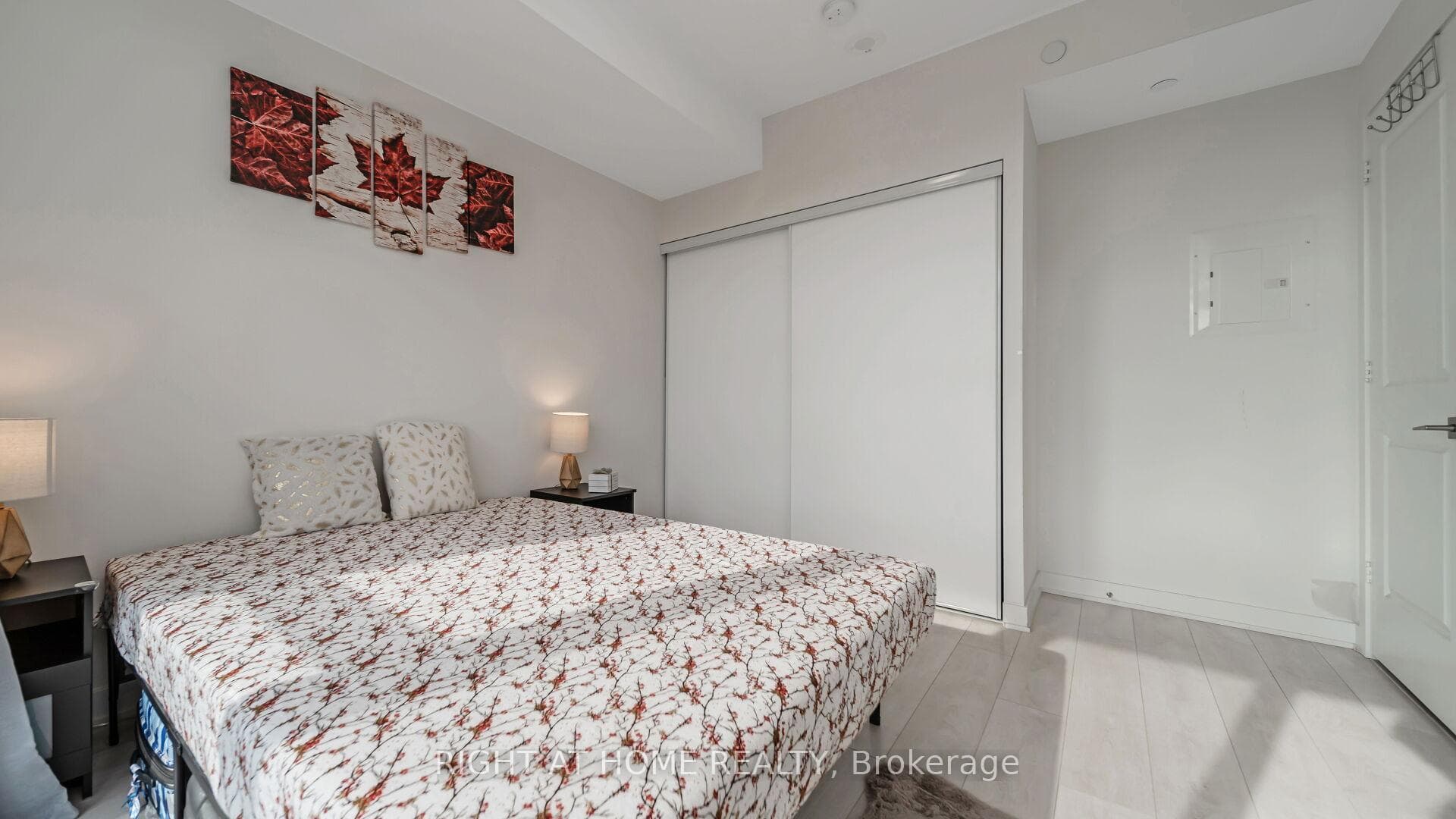 4655 Glen Erin Drive Unit 206 photo 27