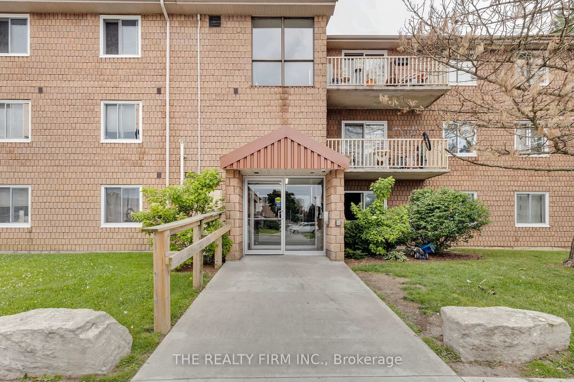 1584 Ernest Avenue Unit 308 photo 1