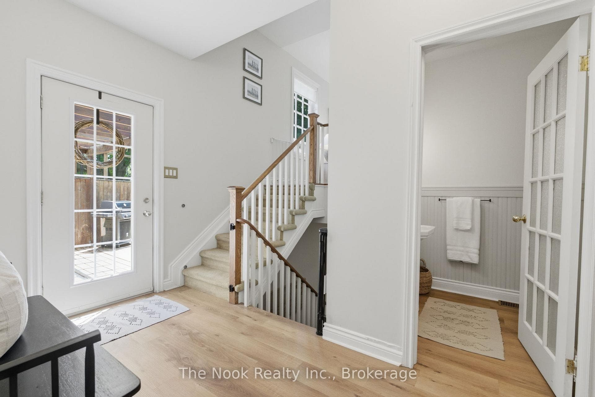 400 Byron Street photo 18
