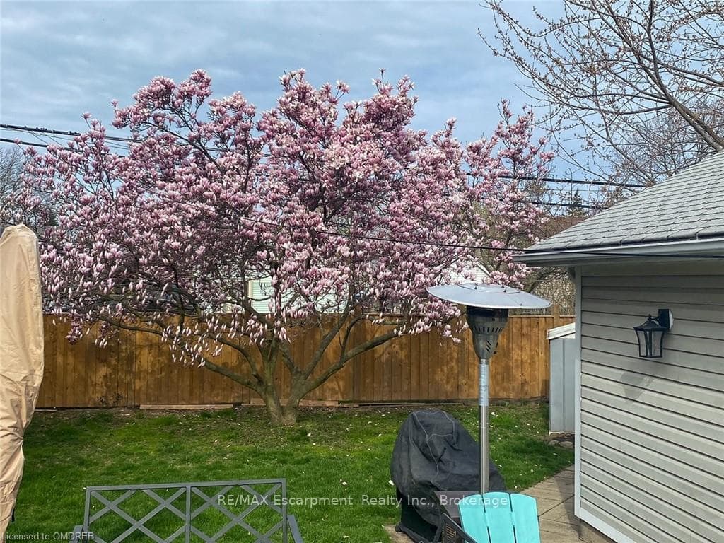 23 AQUADALE Drive photo 42