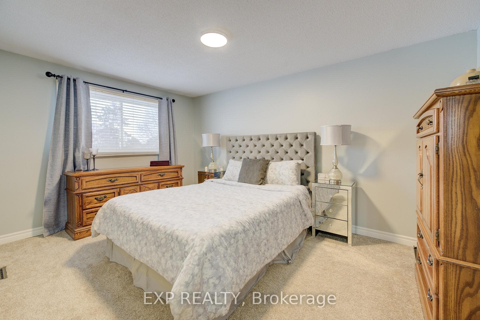 21 Highcroft Court photo 19