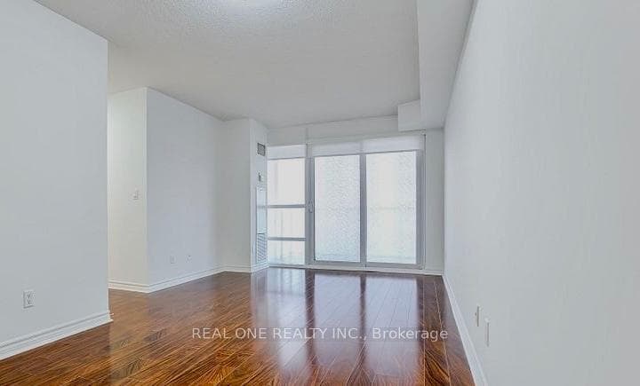 761 Bay Street Unit 1713 photo 6