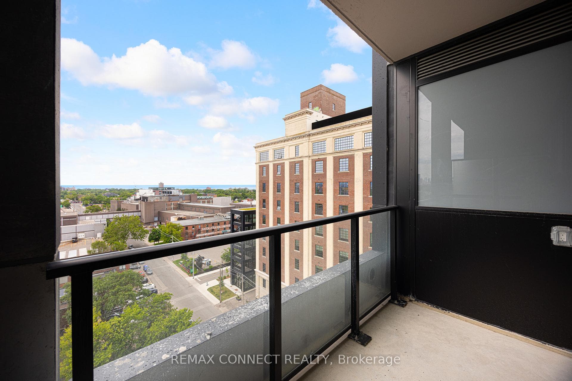 181 Sterling Road Unit 1107 photo 14