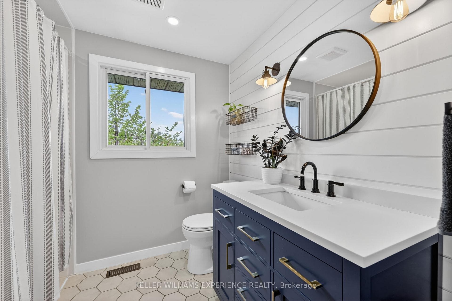 5 Atwood Court photo 18