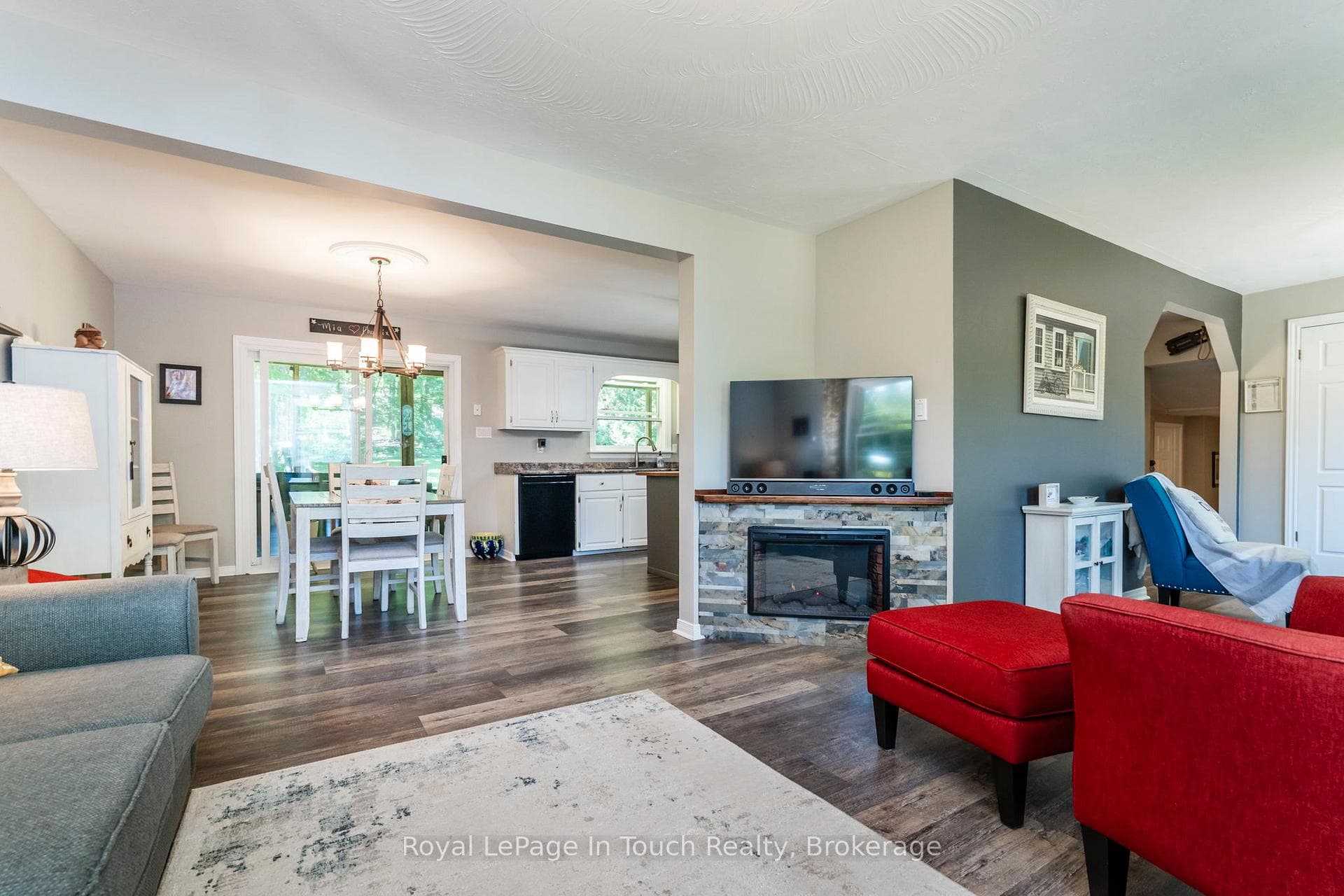 507 Lafontaine Road photo 12