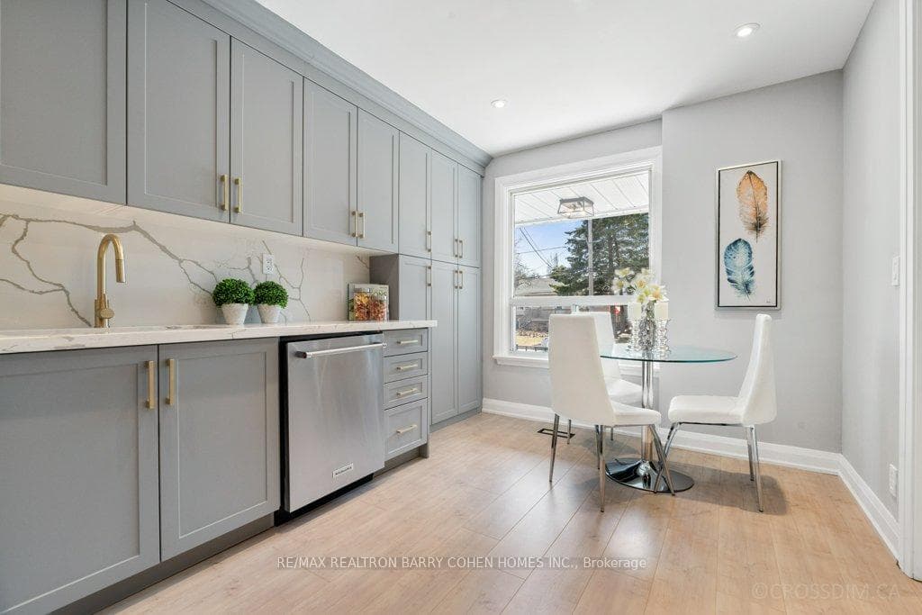 326 Connaught Avenue Unit Main Fl photo 12