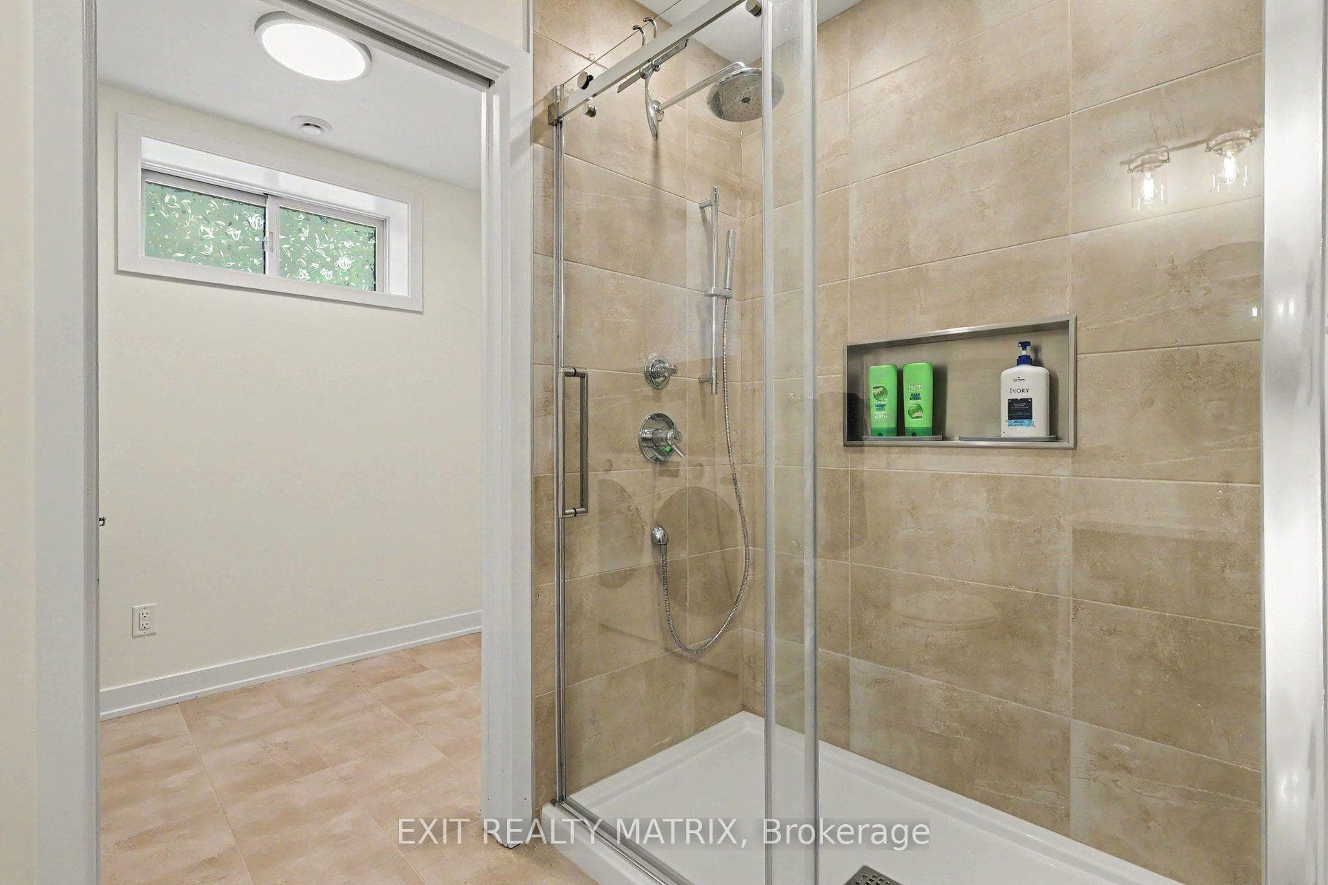 521 Barrage Street photo 16