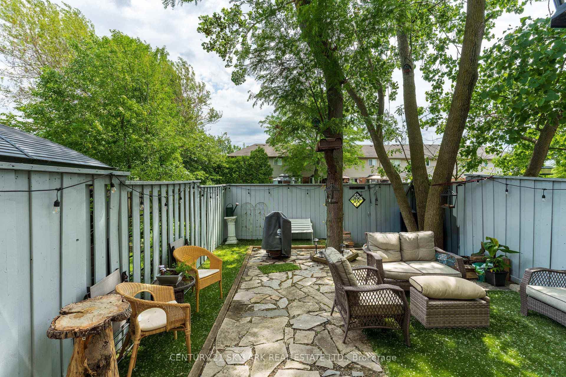 10 Cadham Boulevard Unit 18 photo 37