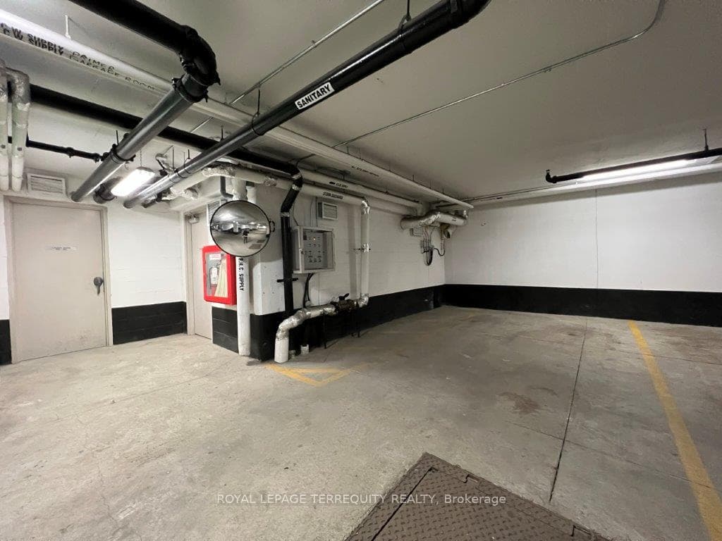 109 Ossington Avenue Unit 308 photo 29