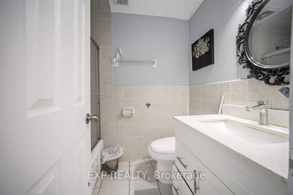 692 Huntington Ridge Drive photo 30