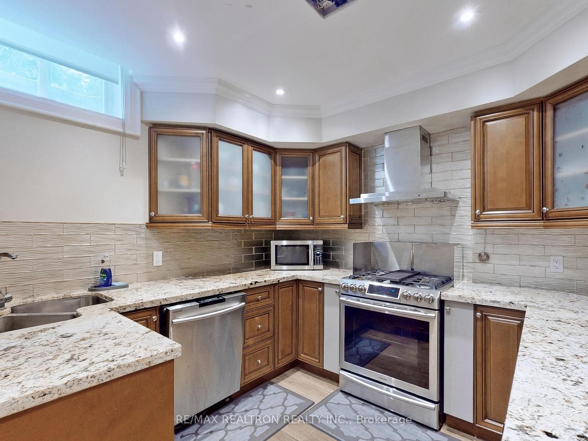 9 Sherrick Drive photo 35