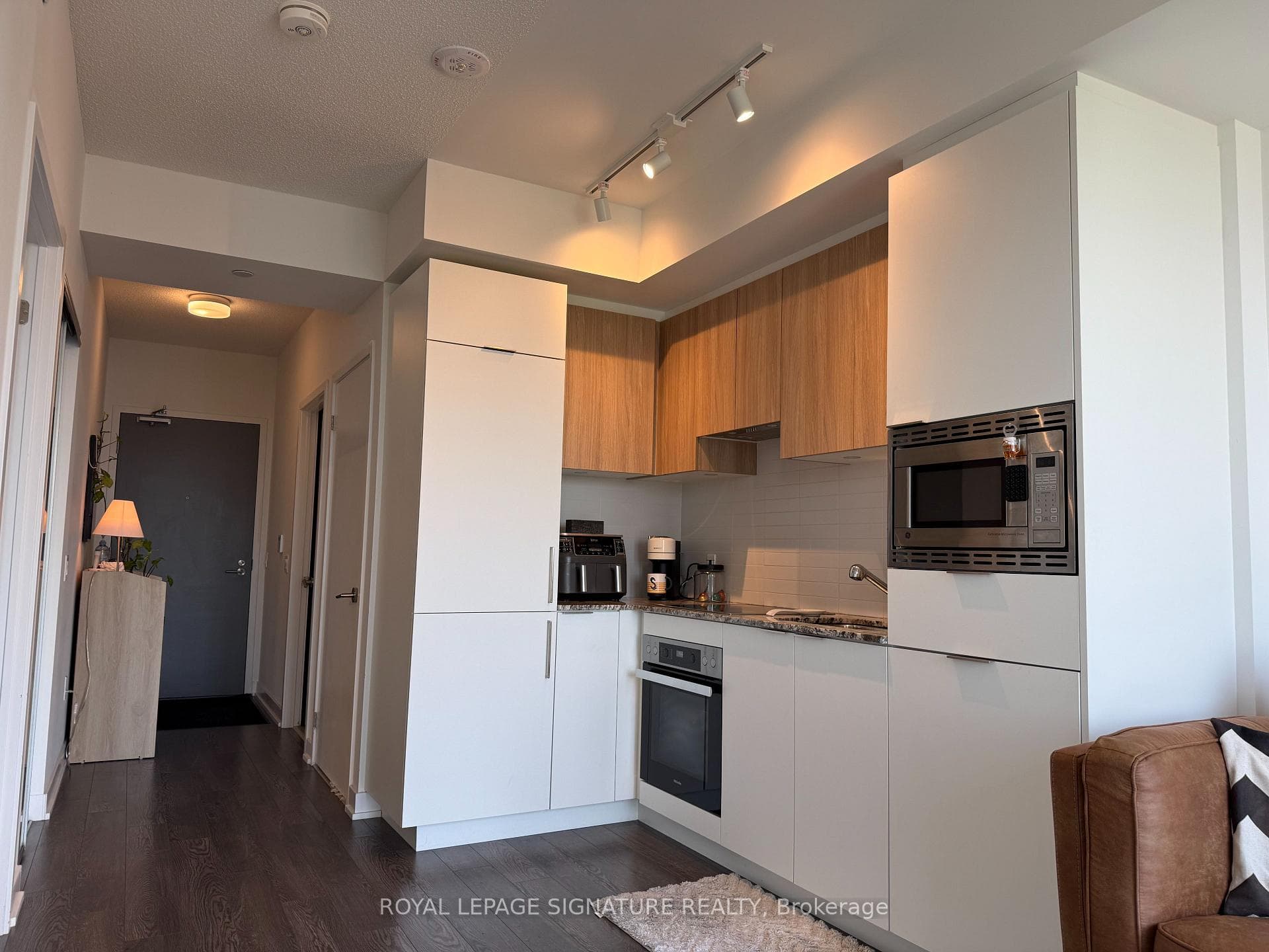 50 O'Neill Road Unit 1609 photo 8