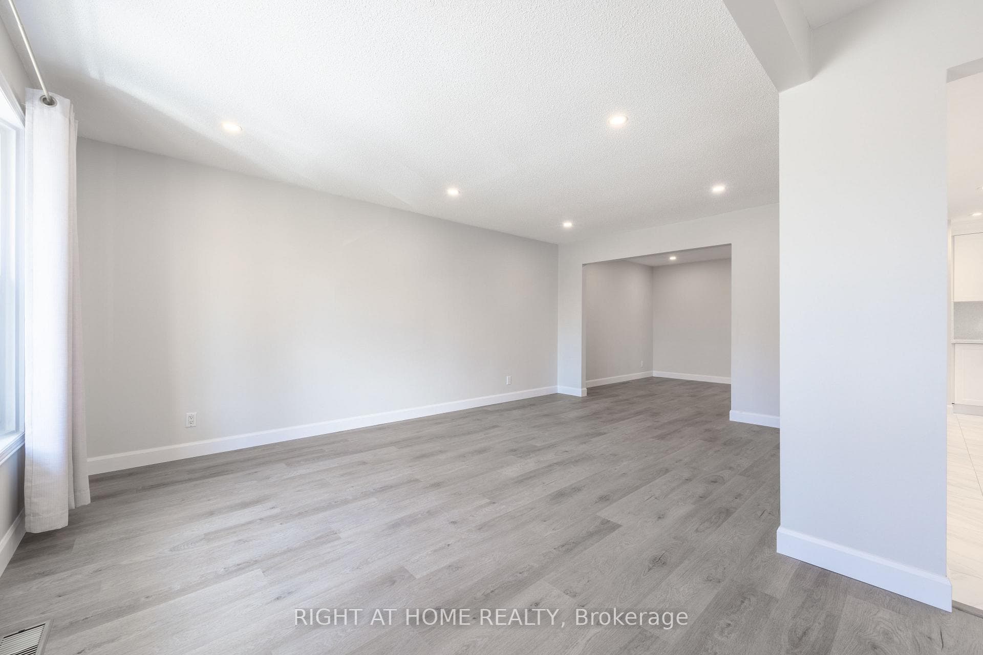 413 Colborne Street Unit Upper photo 7