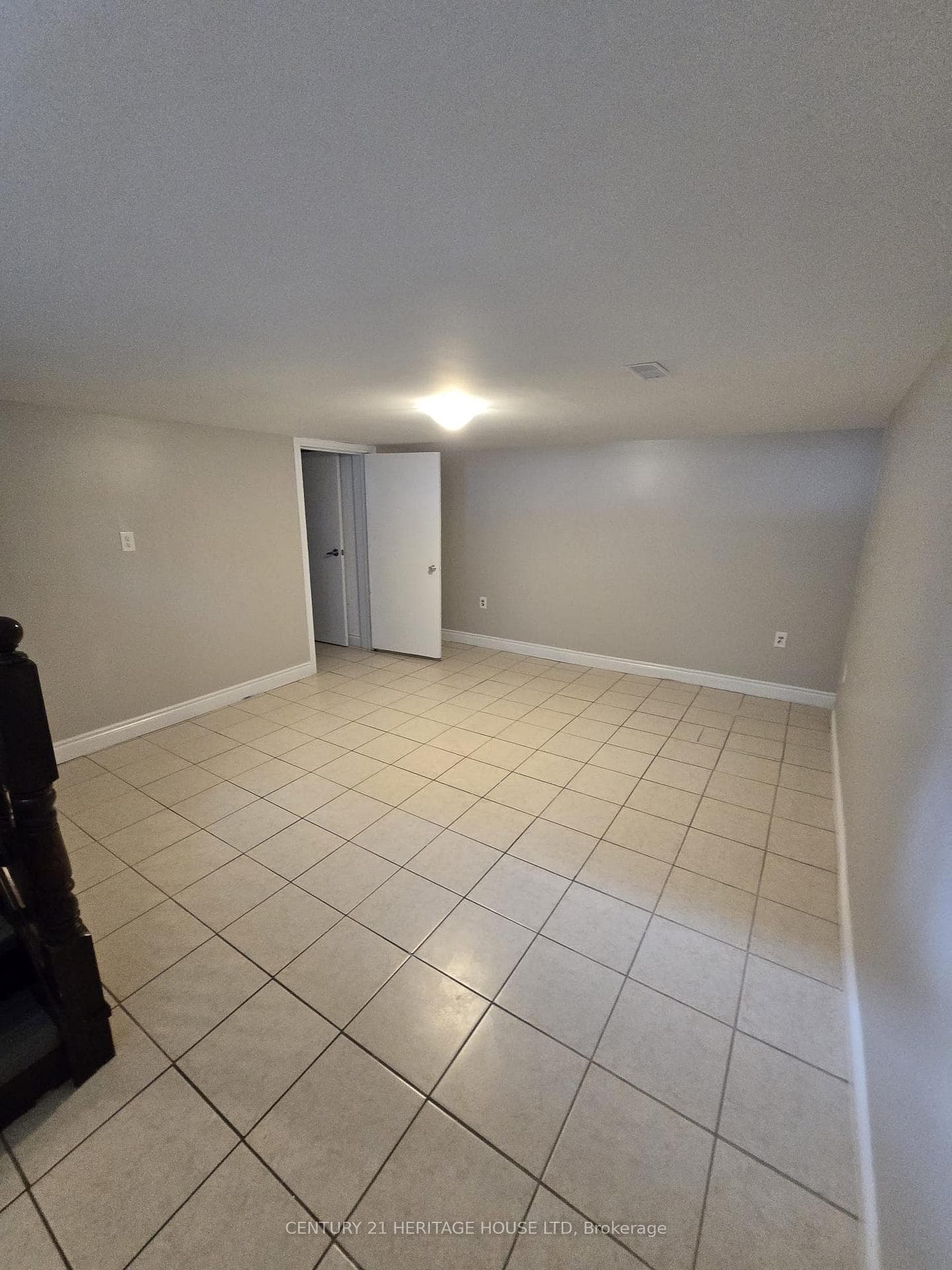 61 Marshall Street Unit B photo 20