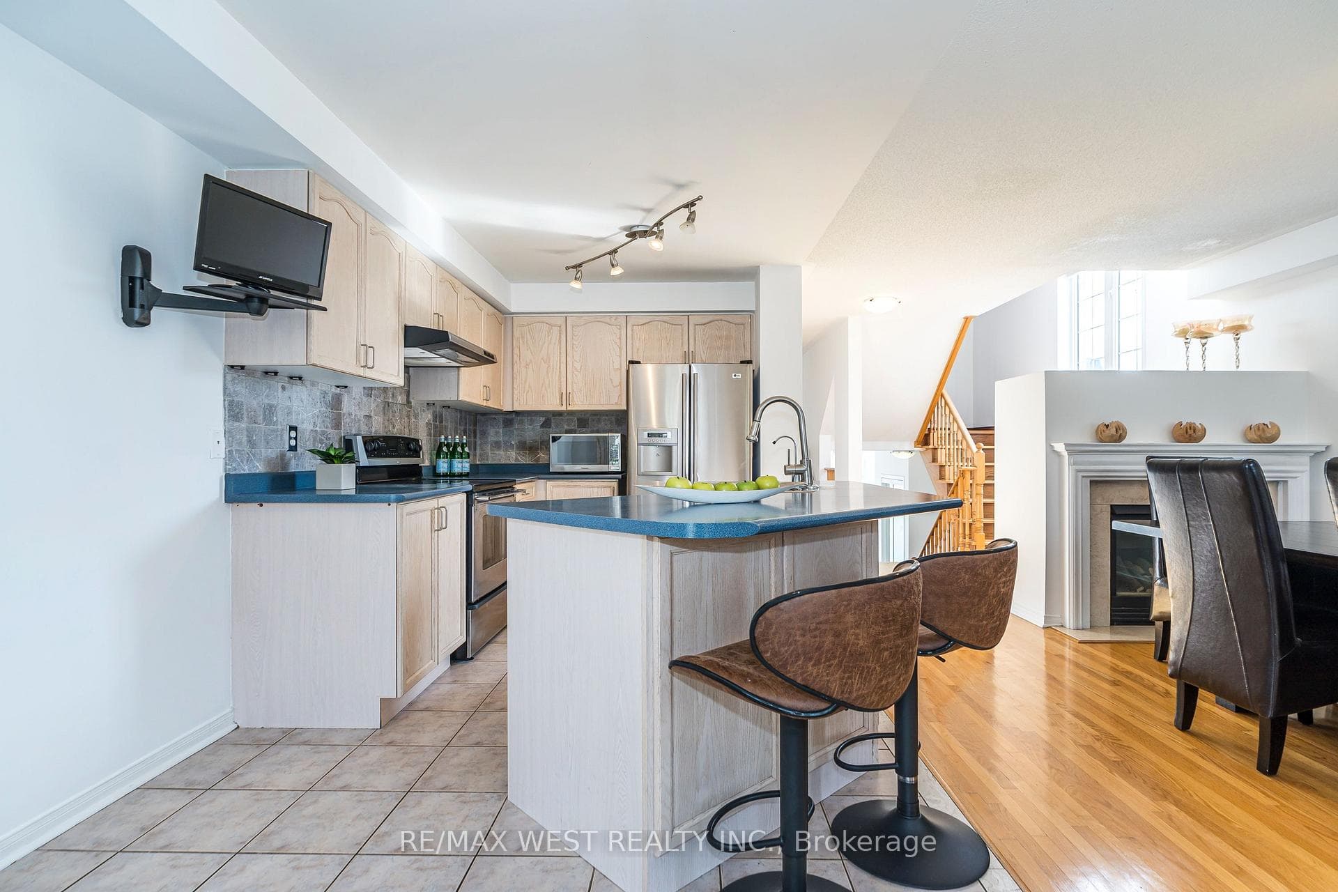 601 Shoreline Drive Unit 169 photo 8