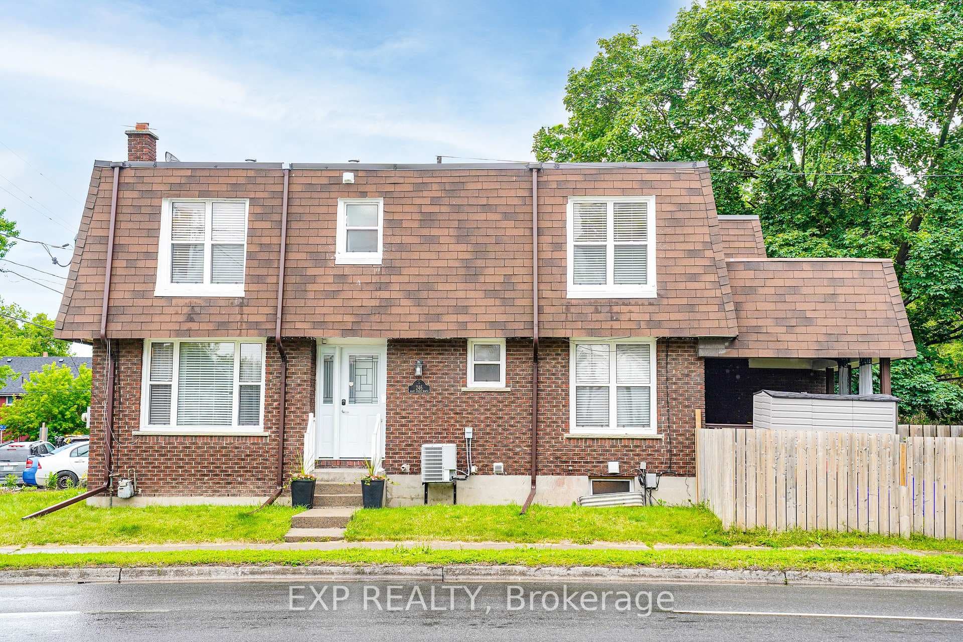 246 Mary Street photo 29