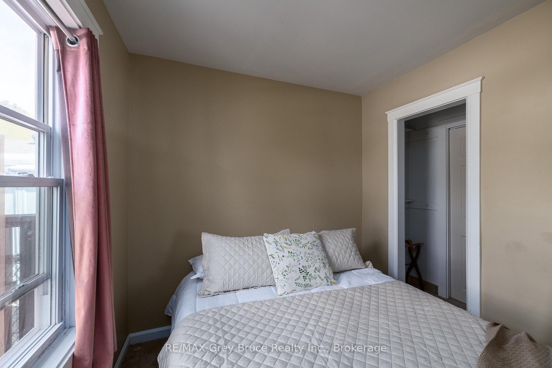 1550 5th Avenue photo 21