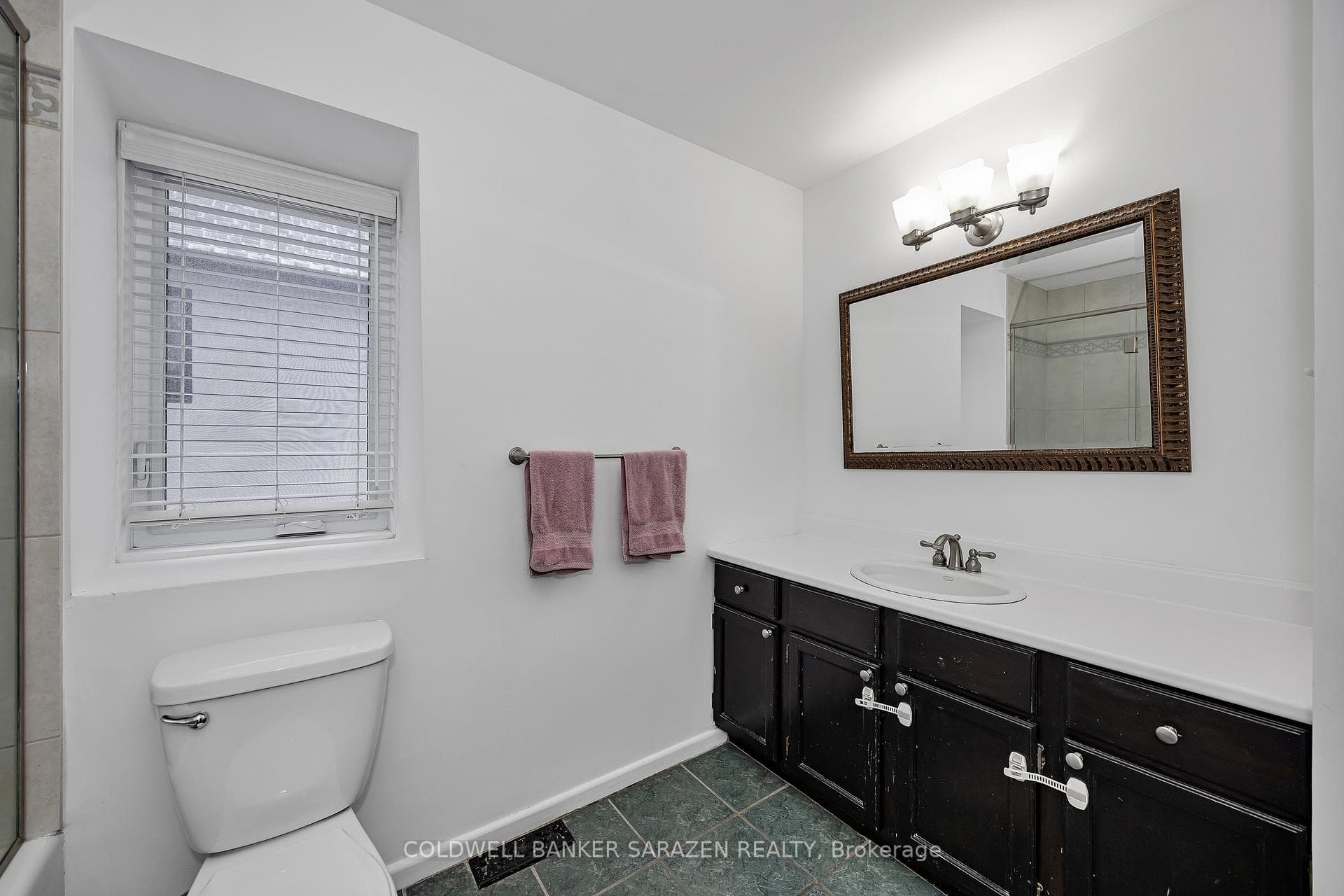 Main bathroom