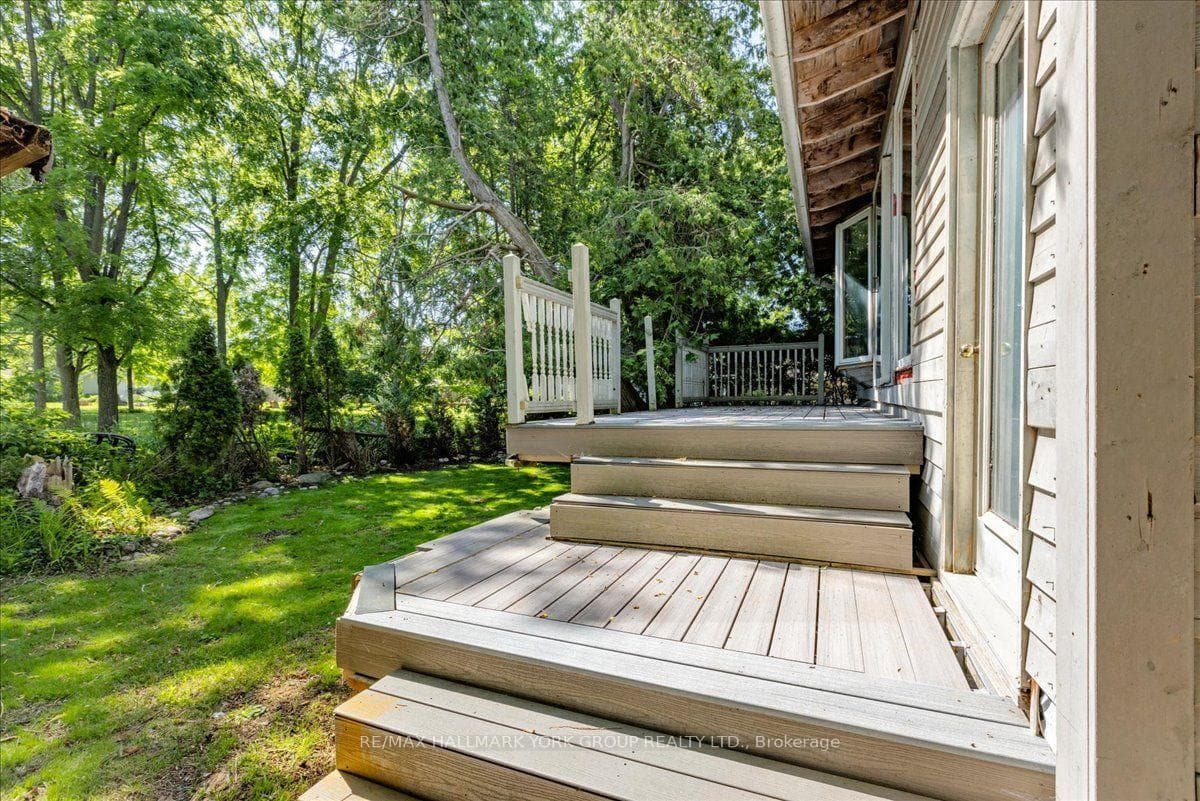 311 Lake Drive photo 27