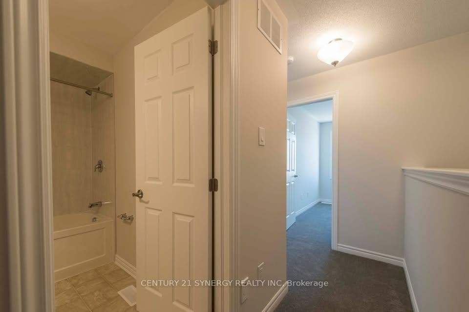 82 Feathertop Lane photo 21