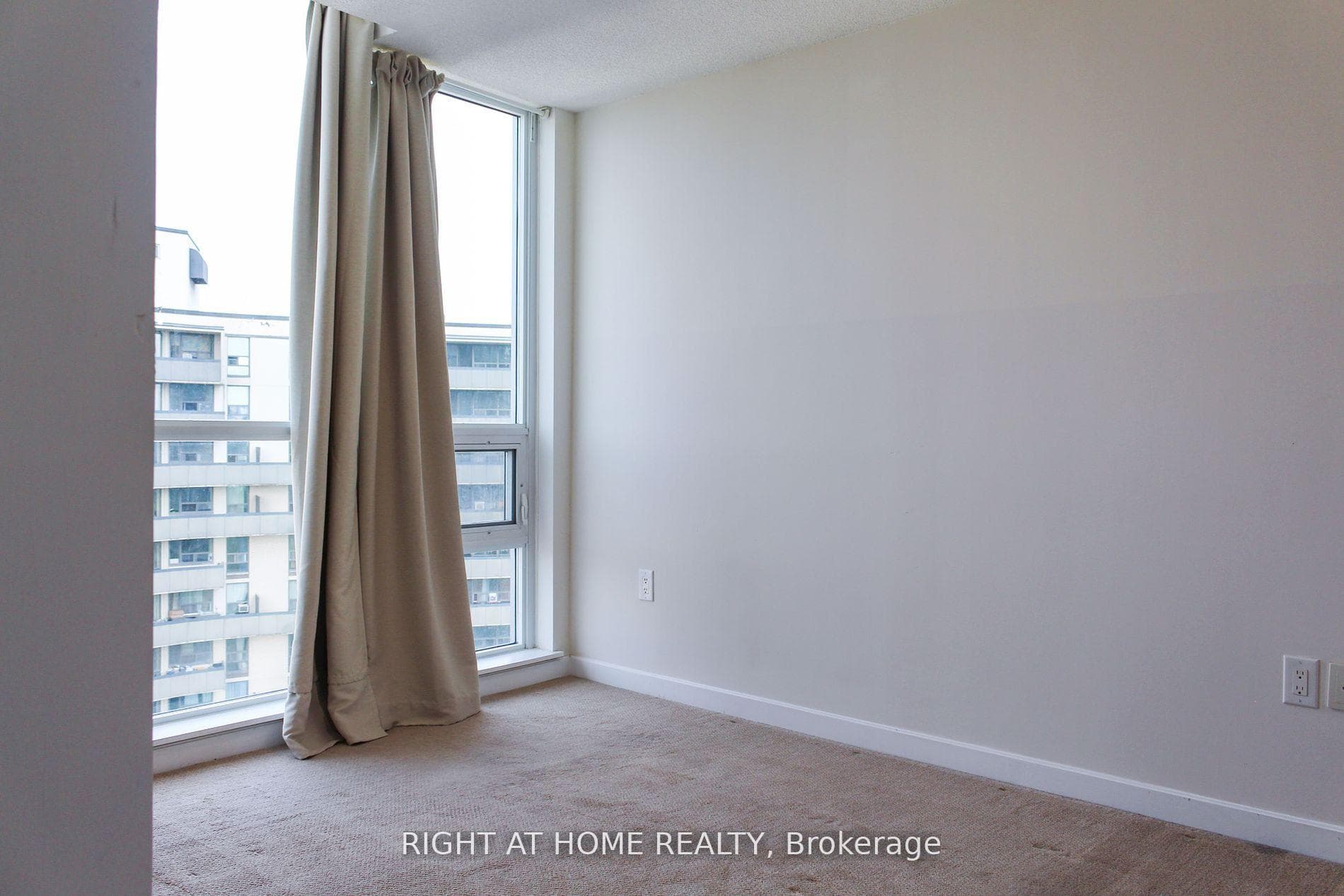70 Forest Manor Road Unit 1301 photo 17